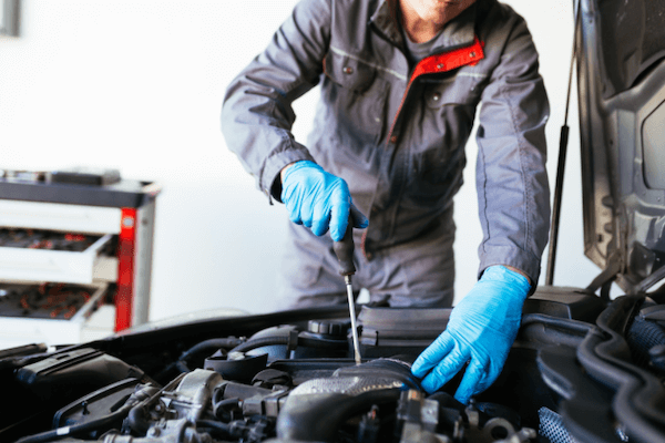 Mechanic with gloves