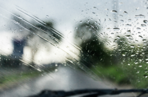 streaky windshield wipers